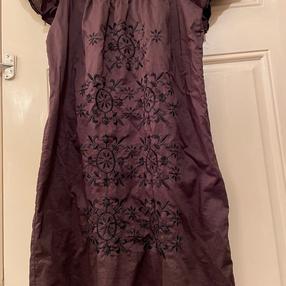 Chocolate brown flutter sleeve dress - Picture 5 of 10